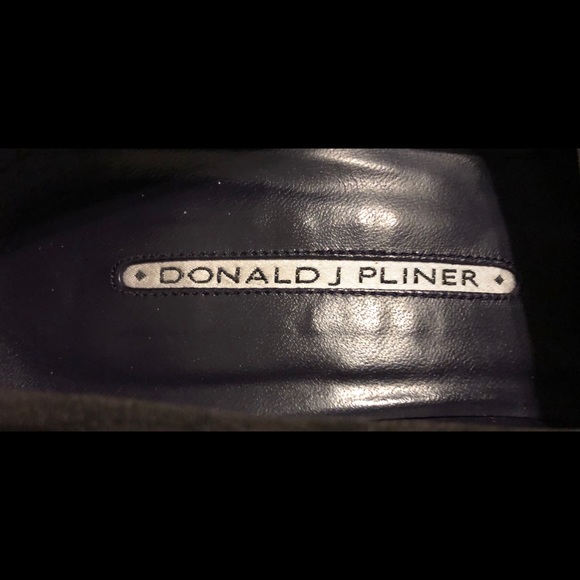 COPY - Donald J Pliner - Brown Stretch Lacia Pumps - Picture 2 of 4